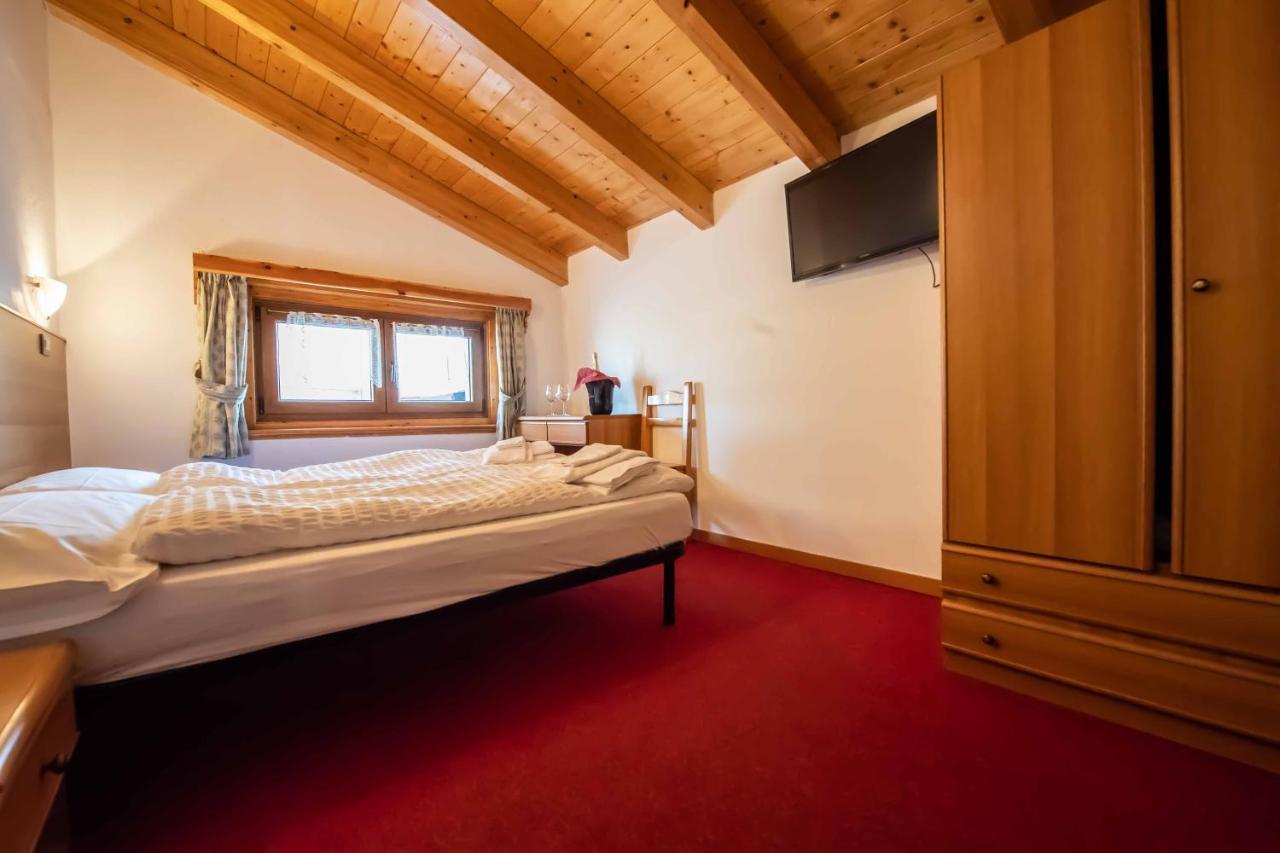 Alpino Lodge Bivio Livigno Eksteriør bilde