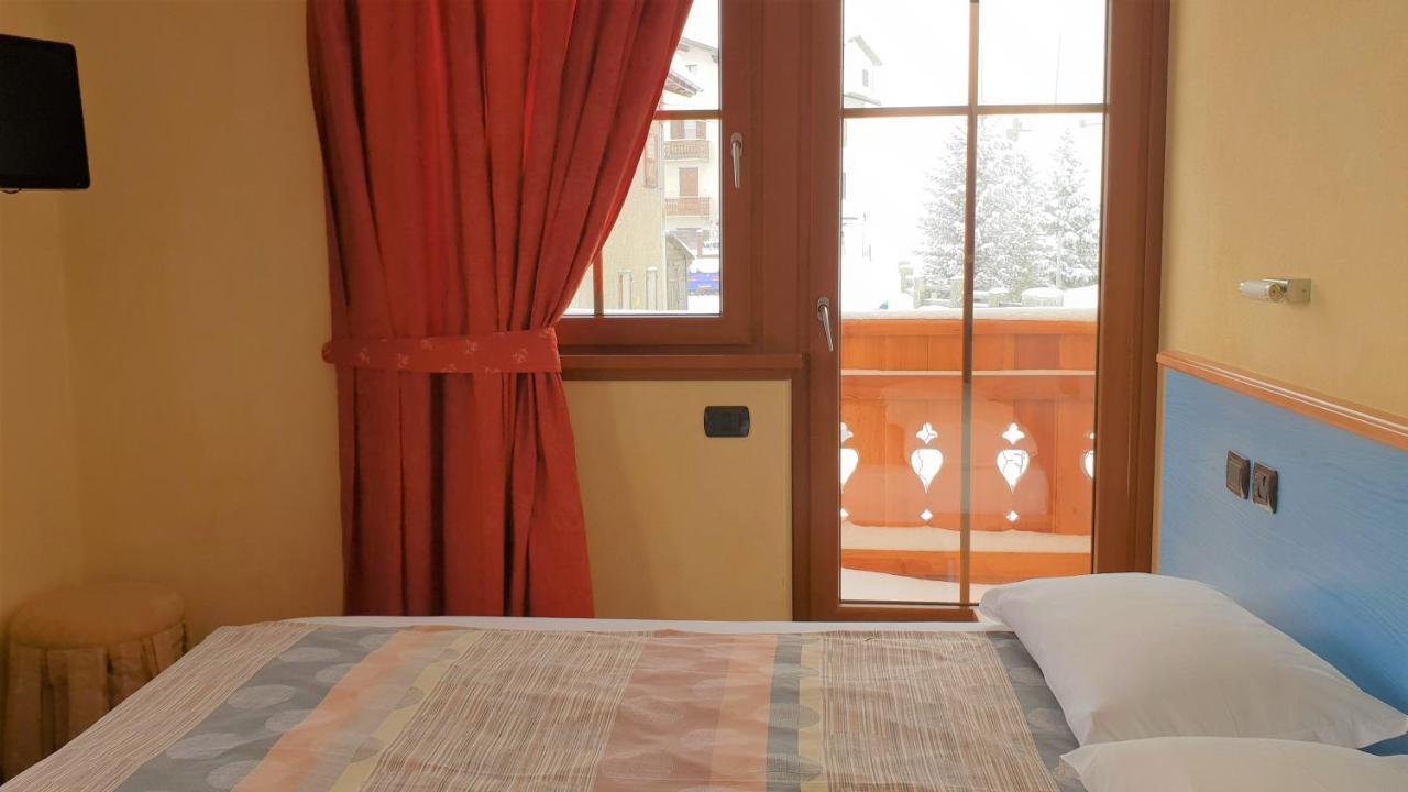 Alpino Lodge Bivio Livigno Eksteriør bilde